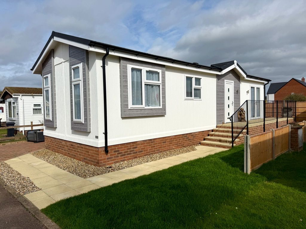 Silver Birch Avenue Briar Bank Park